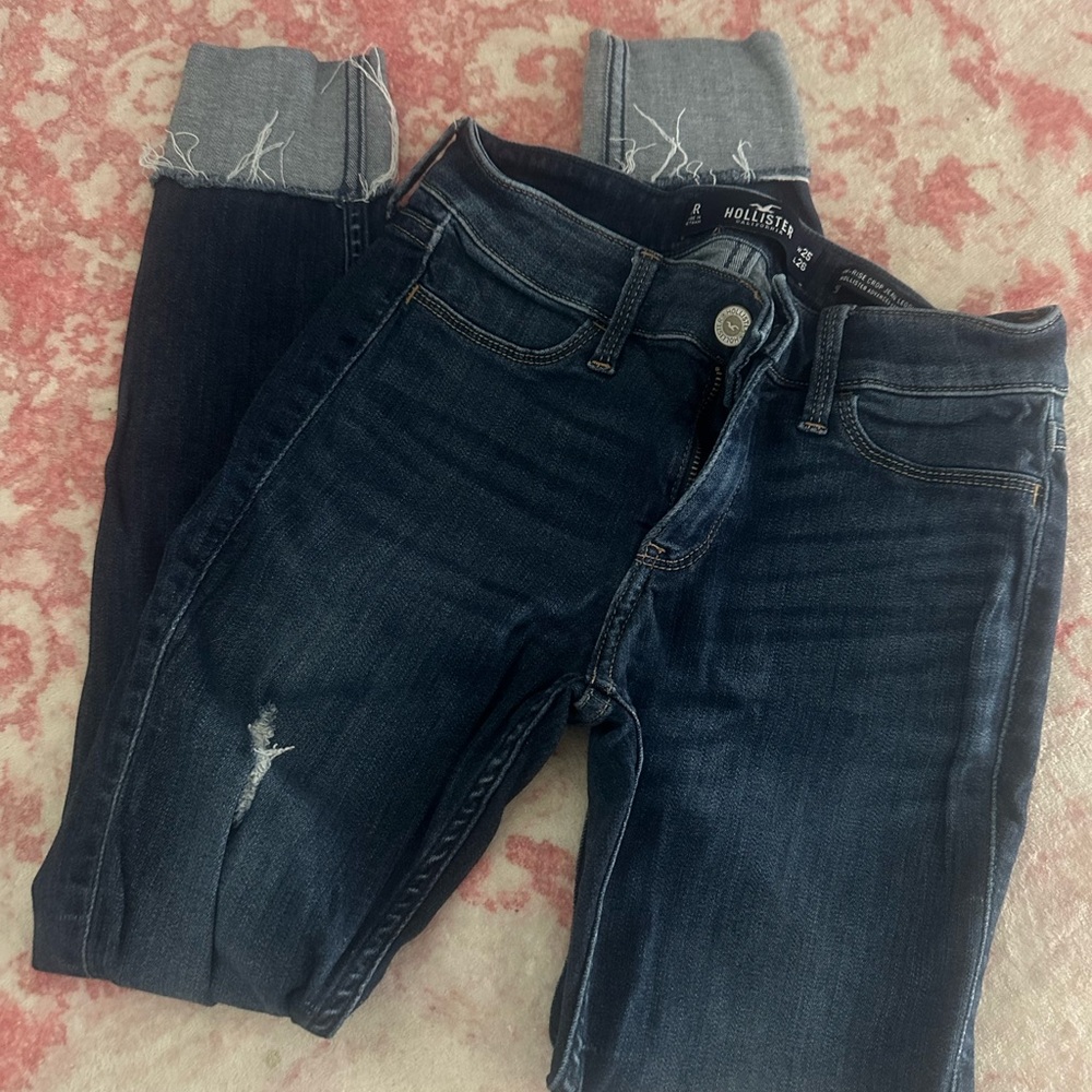 Hollister Women's Distressed Dark Wash Cropped Jeans